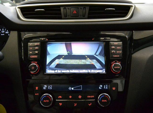 NISSAN Qashqai 1.2 DIG-T Tekna Navigatore Ok Neopatentati