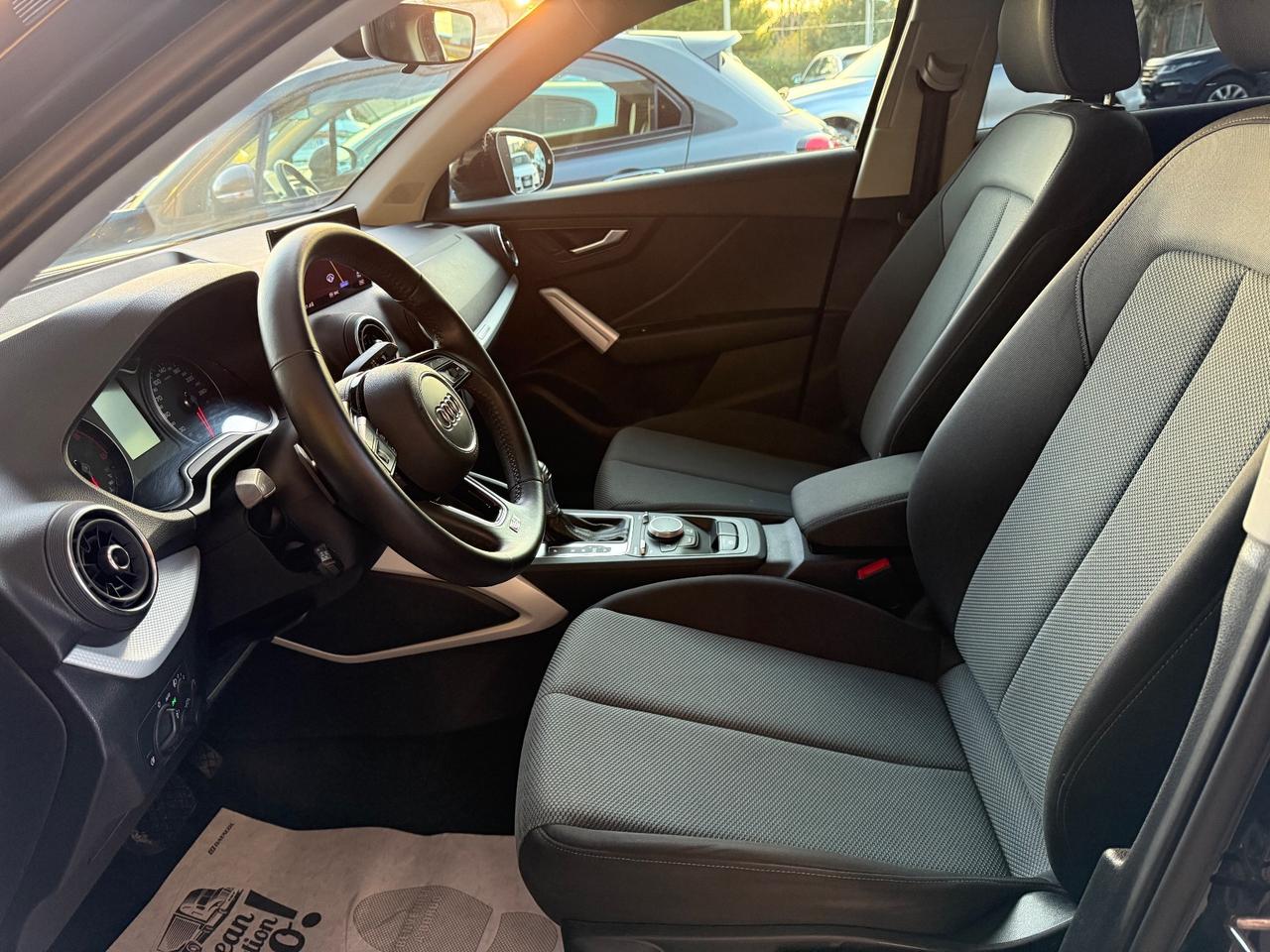 Audi Q2 35 TDI S tronic Identity Black FINANZIAMENTO INTERO IMPORTO CON MINI RATE