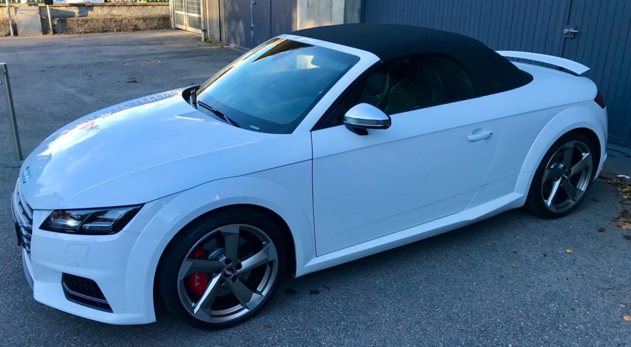 Audi TT TTS Roadster 2.0 TFSI 310 CV quattro