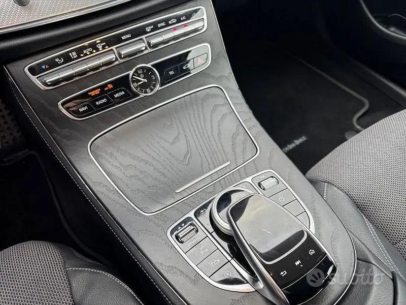 Mercedes-Benz Classe E - W213 Berlina - E 220...
