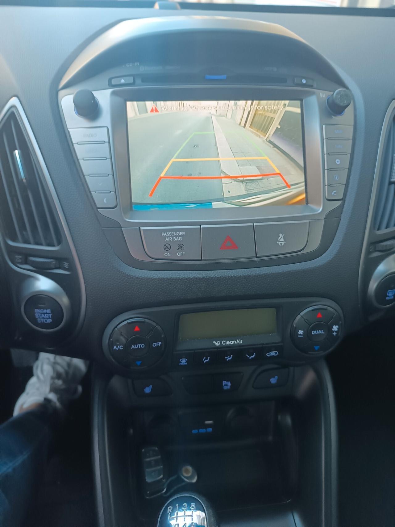 Hyundai iX35 1.7 CRDi 2WD Xpossible NAVI CAMERA