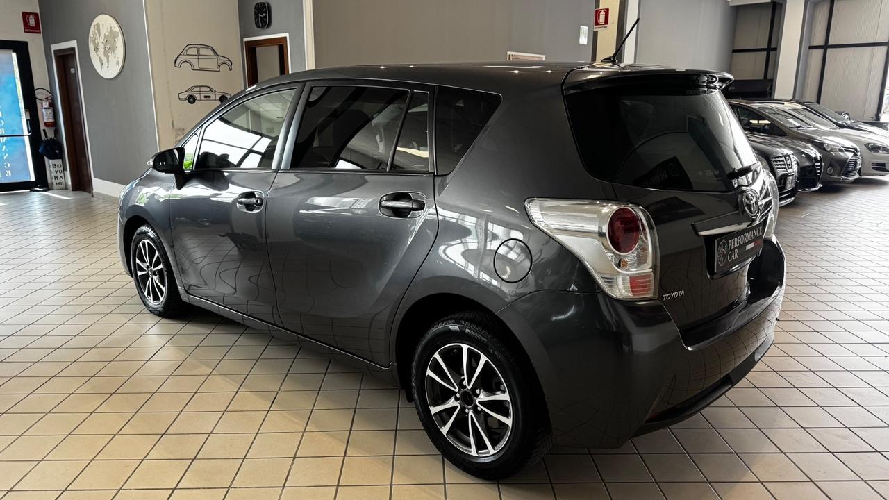 Toyota Verso 1.6 D-4D Style 7 posti