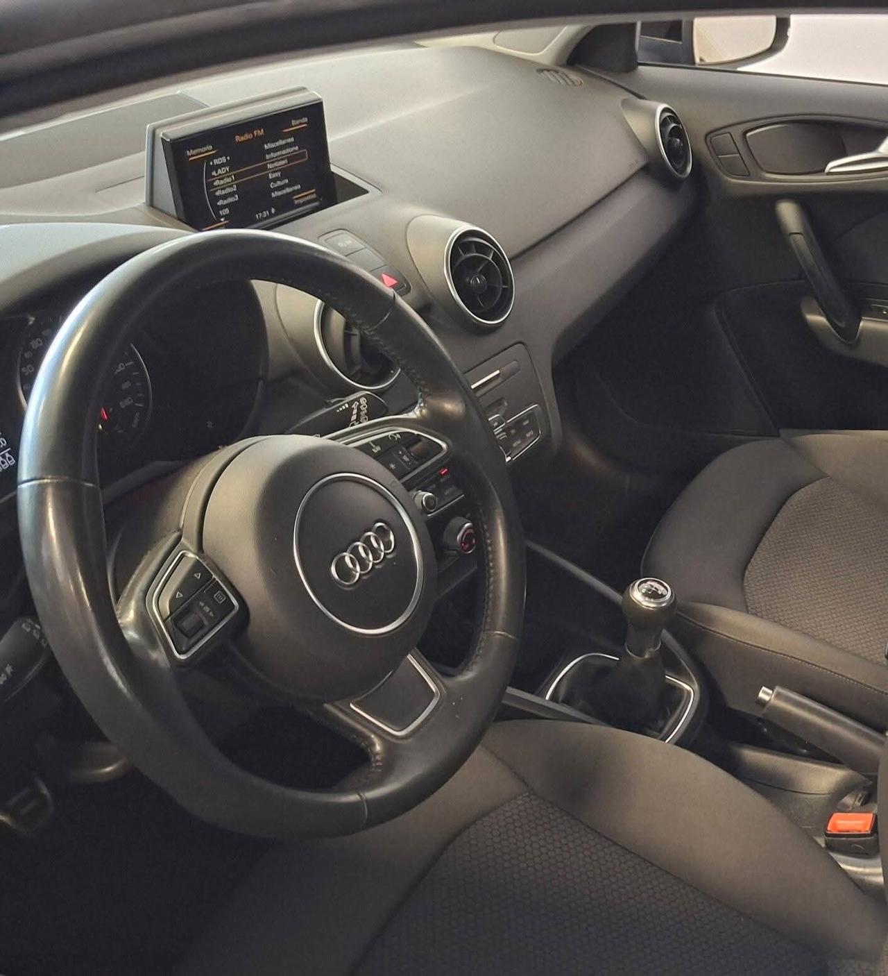 Audi A1 1.0 TFSI ultra S LINE 45.000km