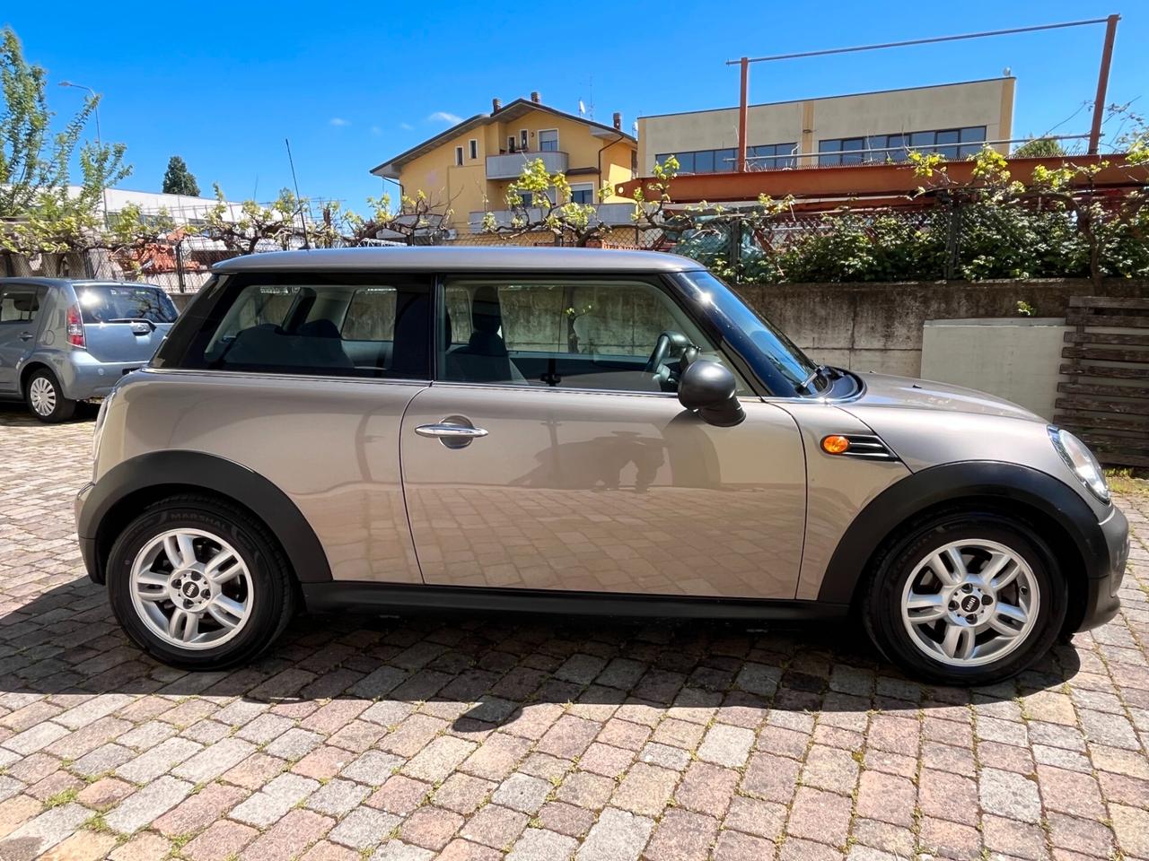 Mini Mini 1.6 16V Cooper D
