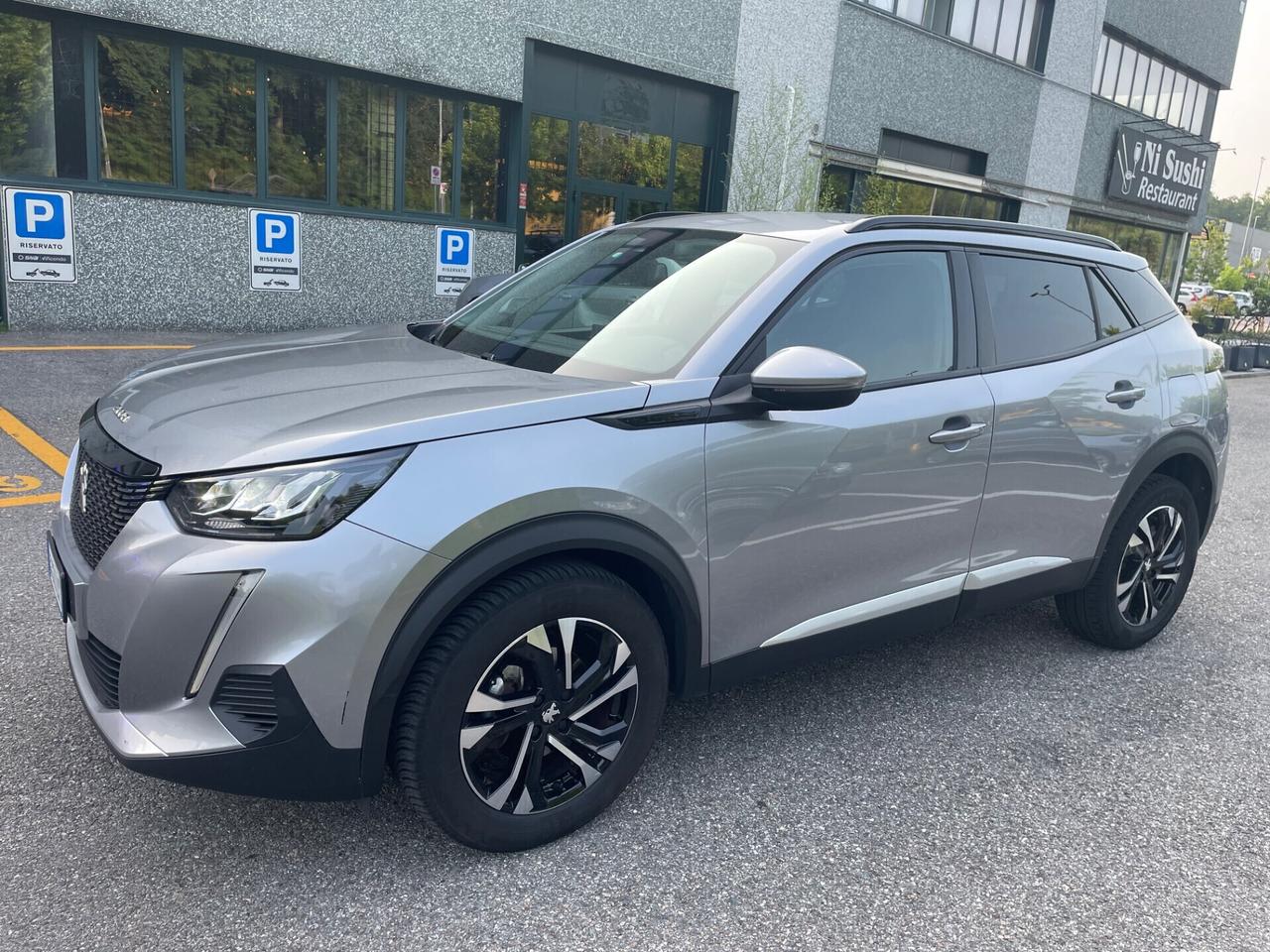 Peugeot 2008 PureTech 100 S&S Allure
