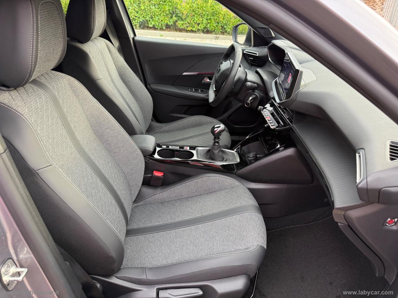PEUGEOT 2008 PureTech 100 S&S Allure