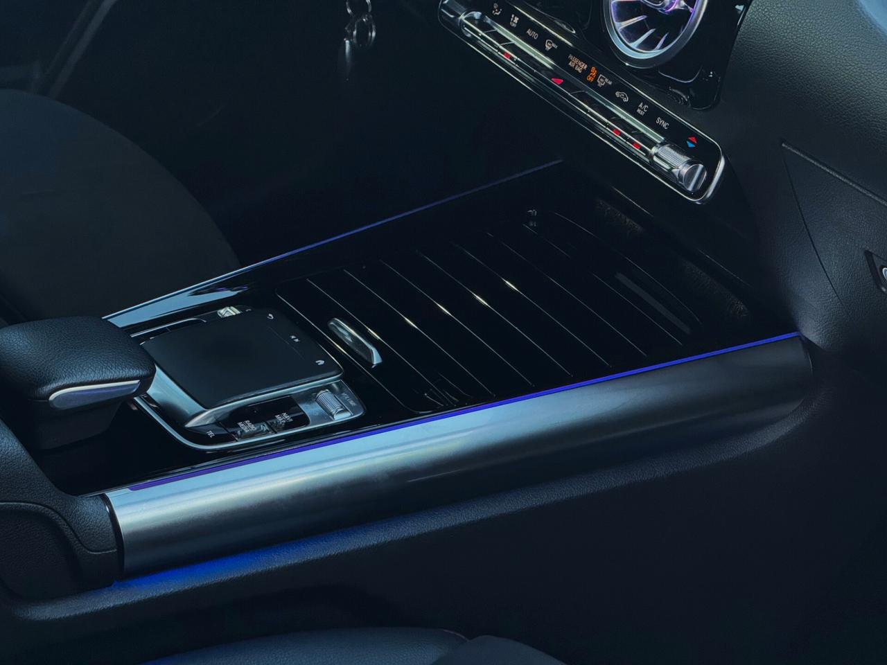 Mercedes-Benz B 180 d Premium AMG PACK LUCI