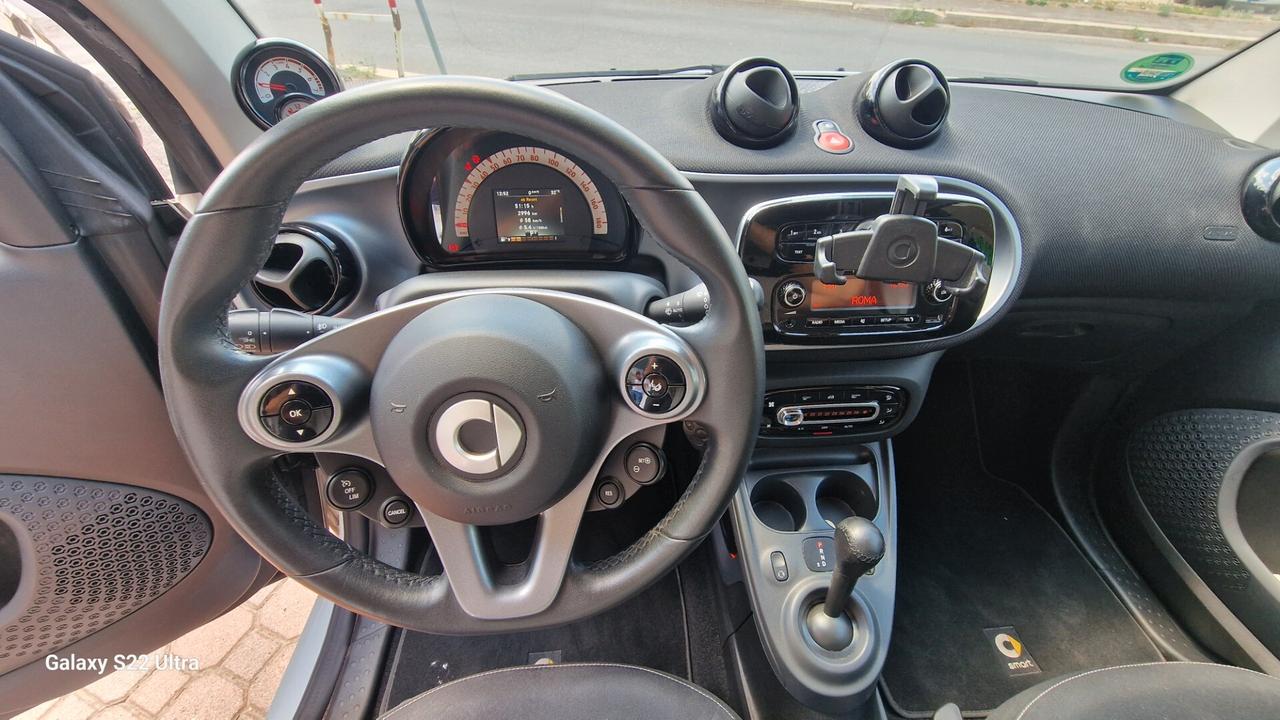 Smart ForTwo 90 0.9 Turbo twinamic PASSION * LED+ PANORAMA*