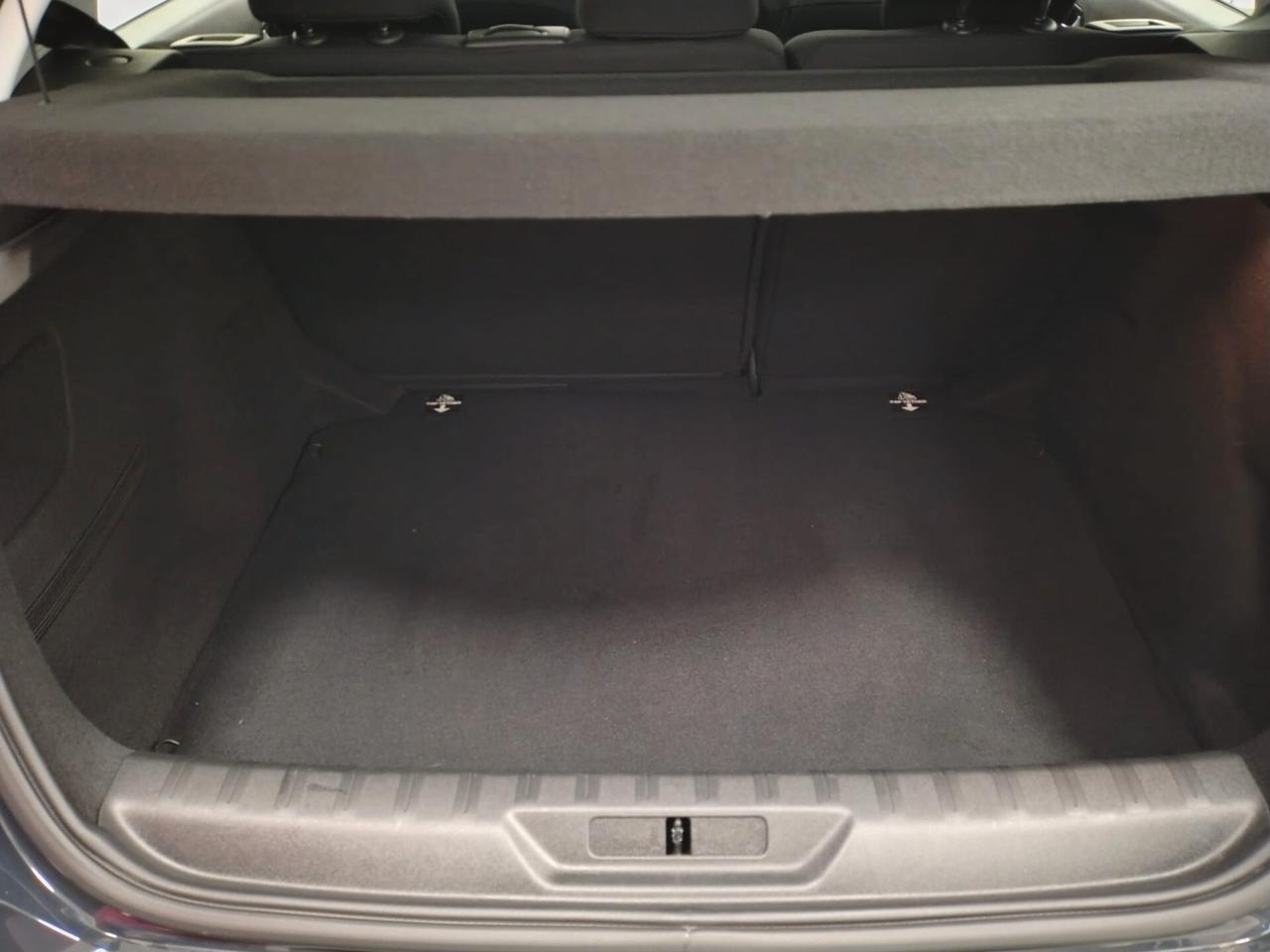 Peugeot 308 BlueHDi 130 S&S EAT8 Active