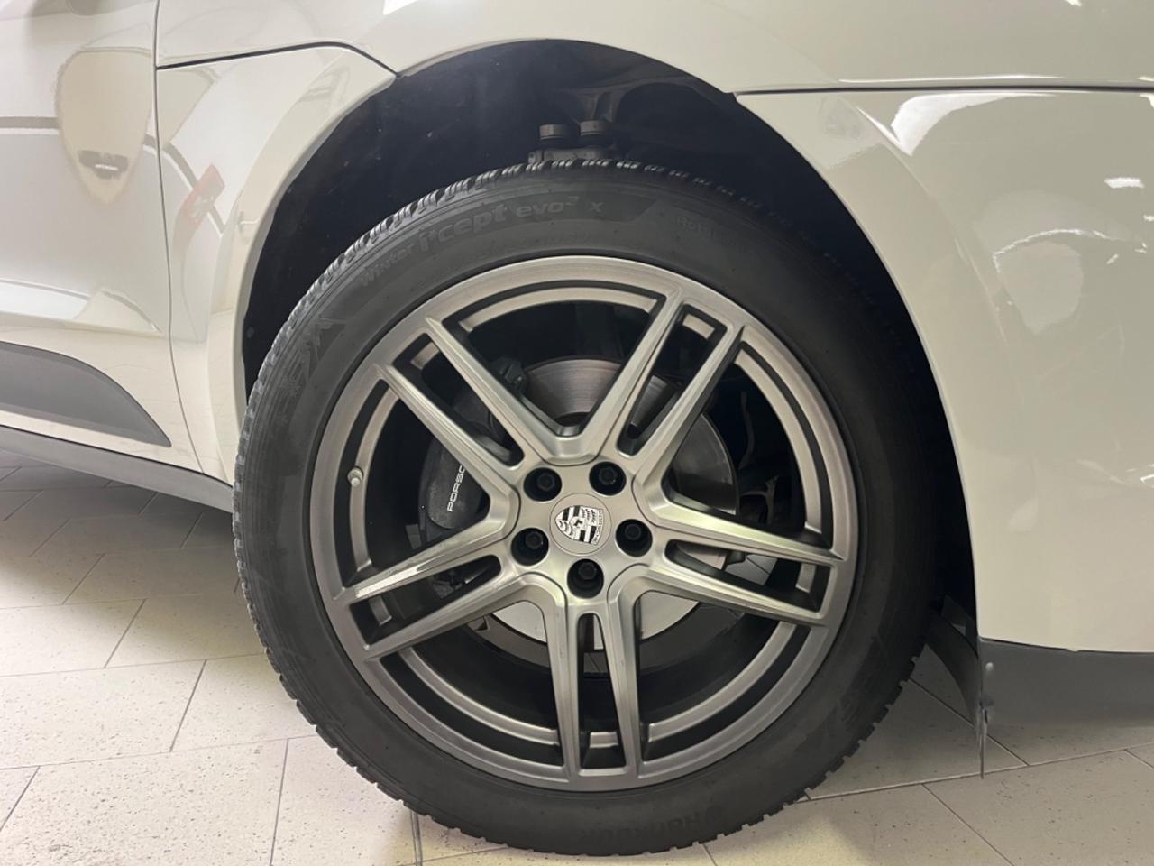 Porsche Macan 2.0 245cv PDK 2020