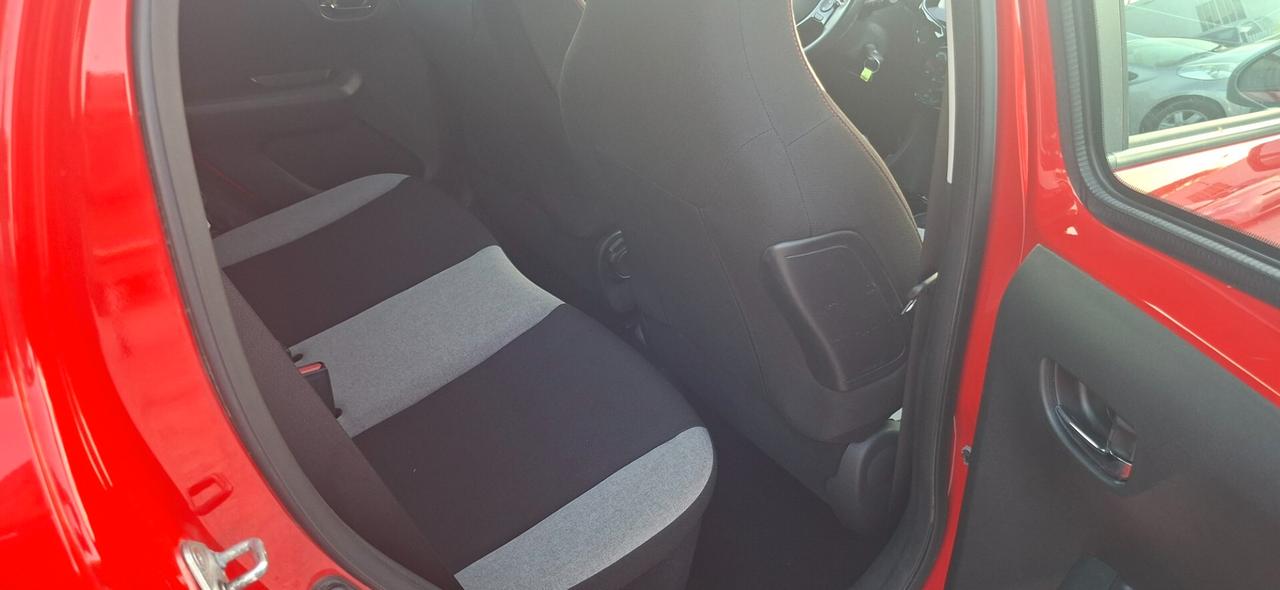 Citroen C1 VTi 68 5 porte Shine GARAN. 12 MESI