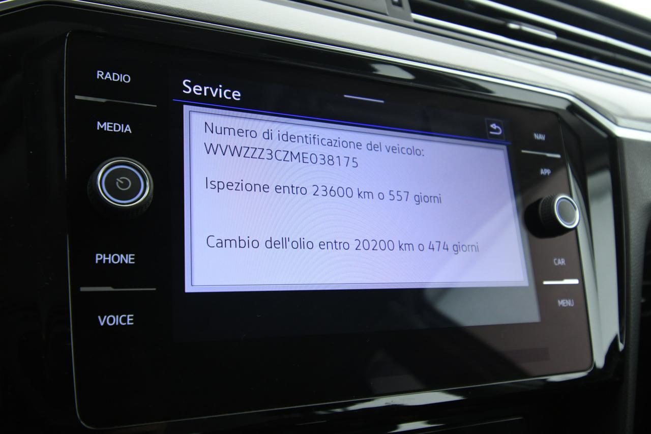 VOLKSWAGEN Passat Variant 2.0 tdi Business 150cv dsg ACC+APP CONNECT