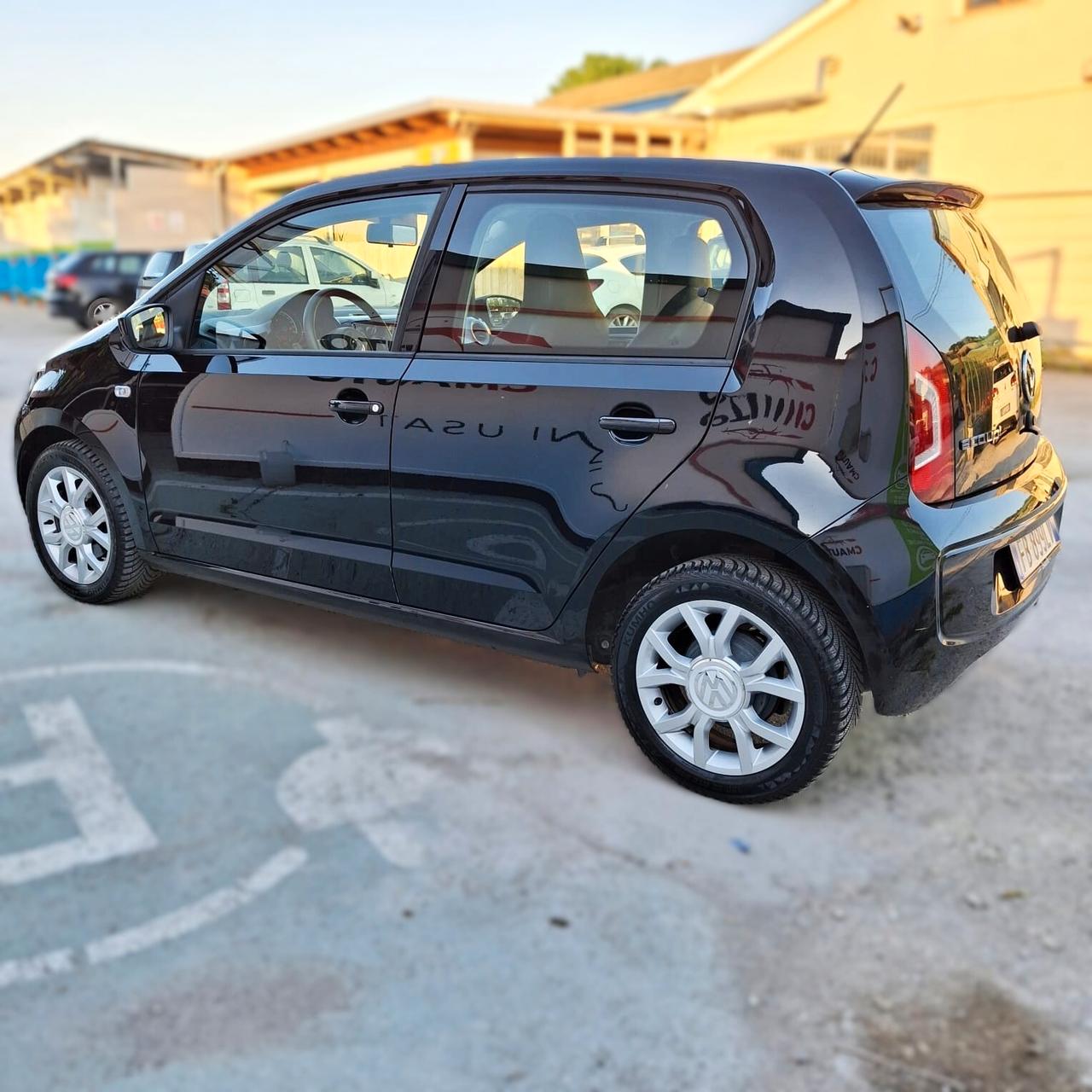 VOLKSWAGEN UP! 1.0 5p. ECO BLU! METANO DI SERIE