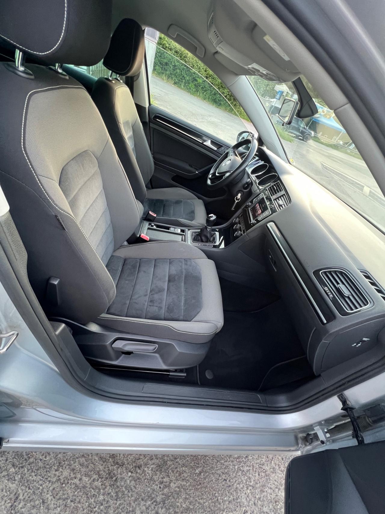 Volkswagen Golf 1.6 TDI 110 CV 5p. Highline BlueMotion Technology