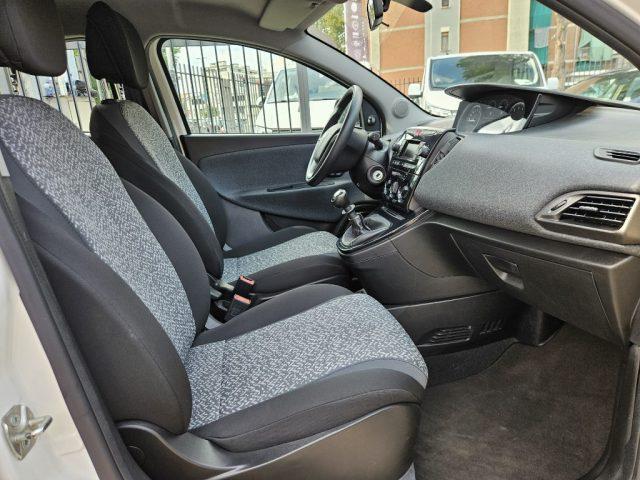 LANCIA Ypsilon 1.0 FireFly 5 porte S&S Hybrid Ecochic