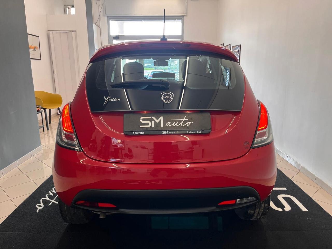 Lancia Ypsilon 1.2 69 CV 5 porte GPL Ecochic Silver