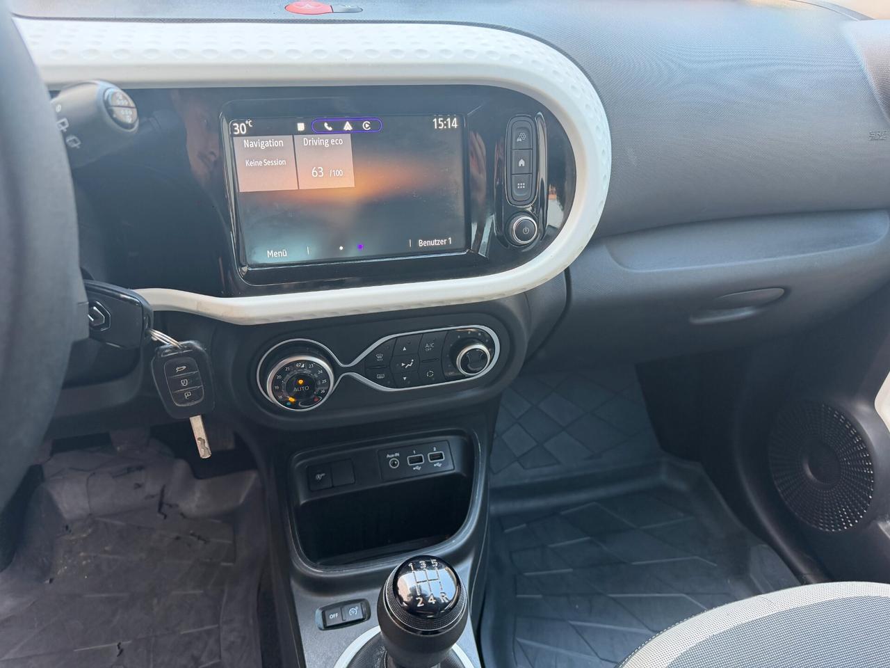 Renault Twingo 2024 1.0 65 CV FULL OPTION. LEGGI TUTTO!!!