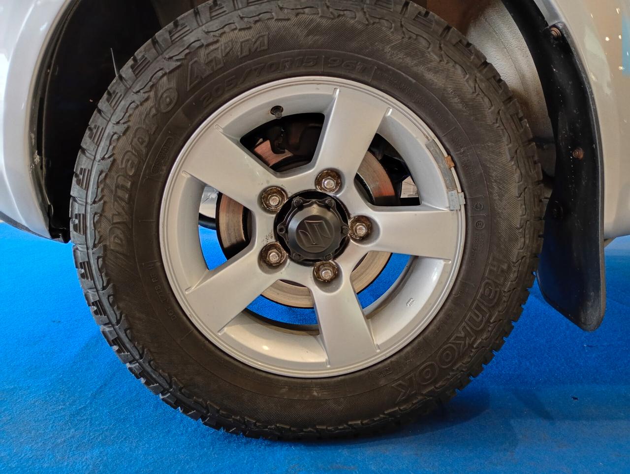 Suzuki Jimny 1.3i 16V cat 4WD JLX Più