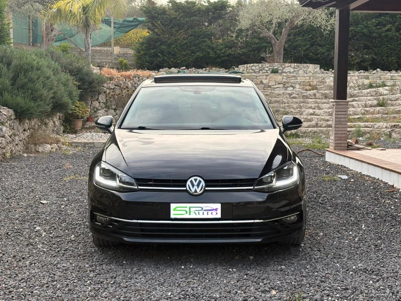Volkswagen Golf 2.0 TDI 5p. INTERNO R-LINE