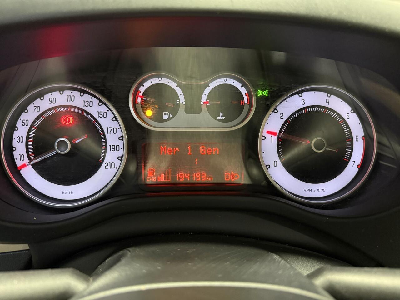 Fiat 500L 0.9 TwinAir Turbo Natural Power Pop Star