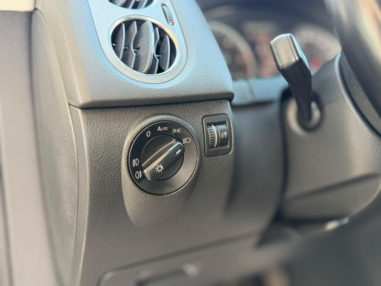 Volkswagen Tiguan 2.0 TDI DPF 4MOTION DSG Sport & Style