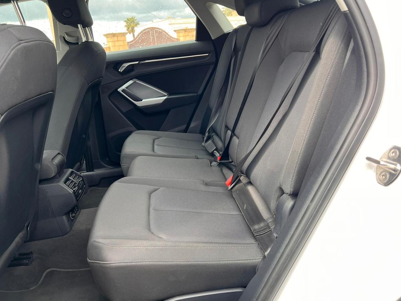 Audi Q3 40 TDI quattro S tronic Business Advanced