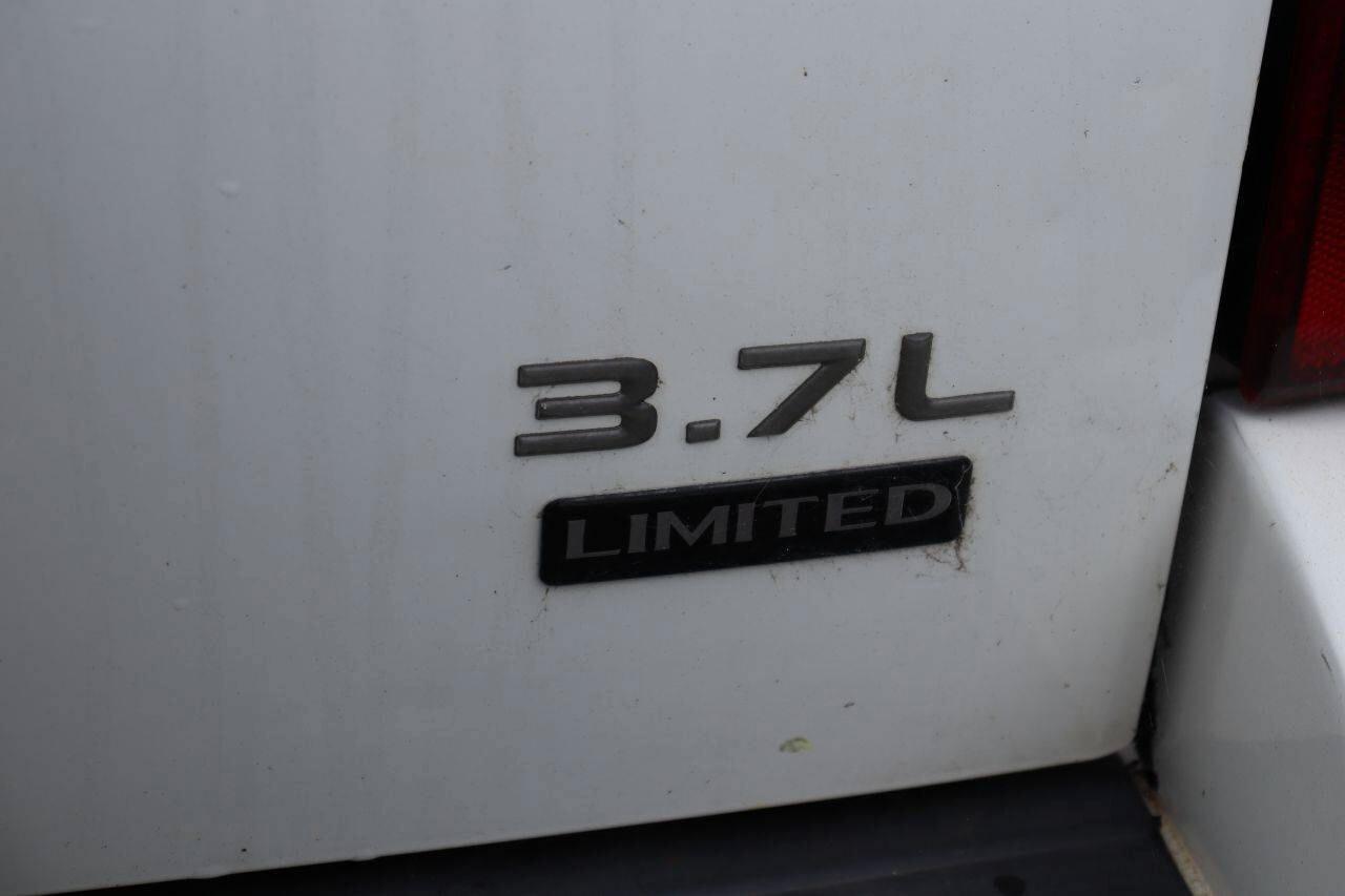 Jeep Liberty 3.7 V6 4X4 automatico 212cv