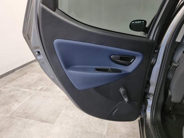 LANCIA Ypsilon 1.0 FireFly 5 porte S&S Hybrid silver