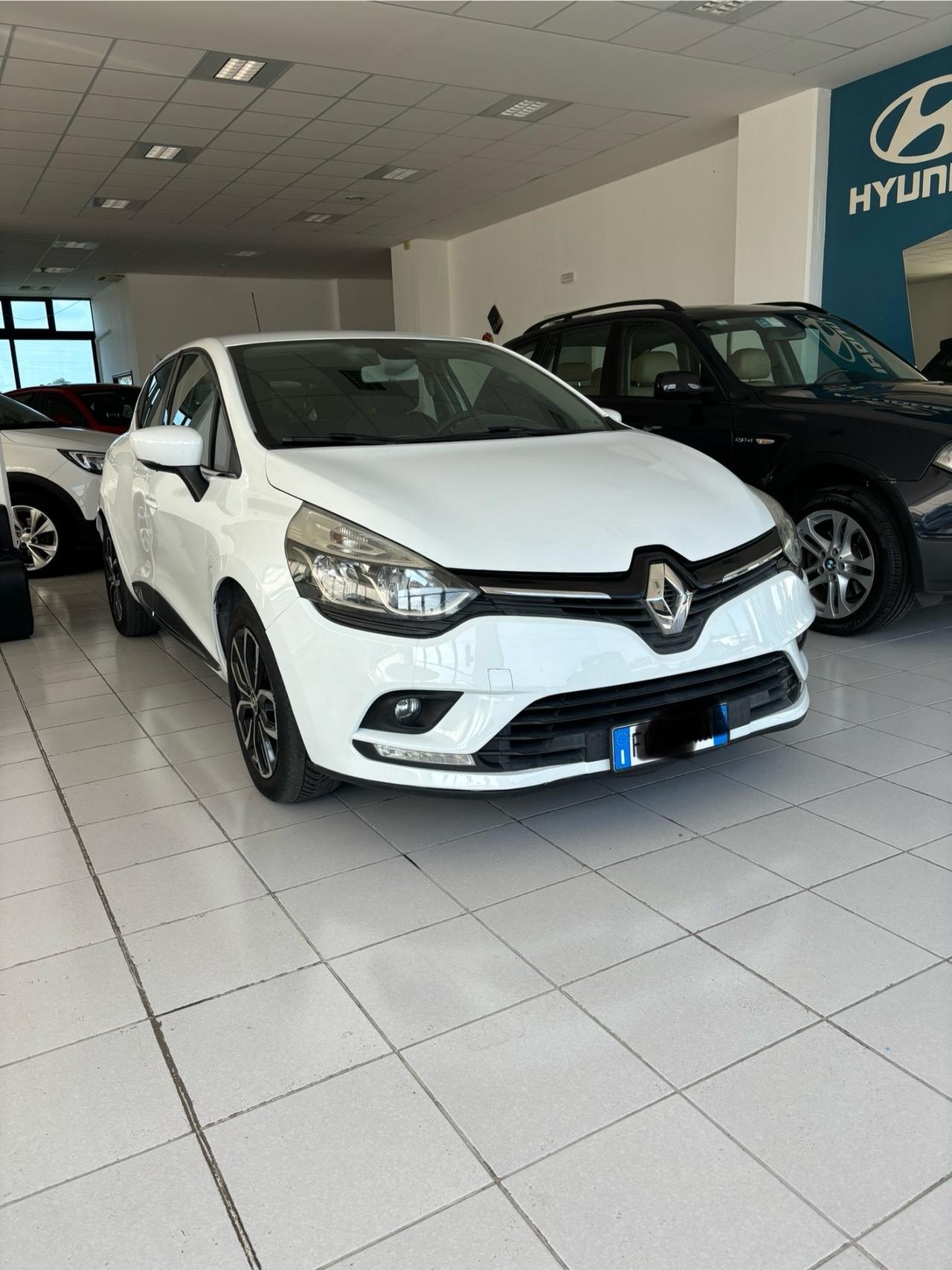 Renault Clio dCi 8V 90CV EDC Start&Stop 5 porte Energy Intens