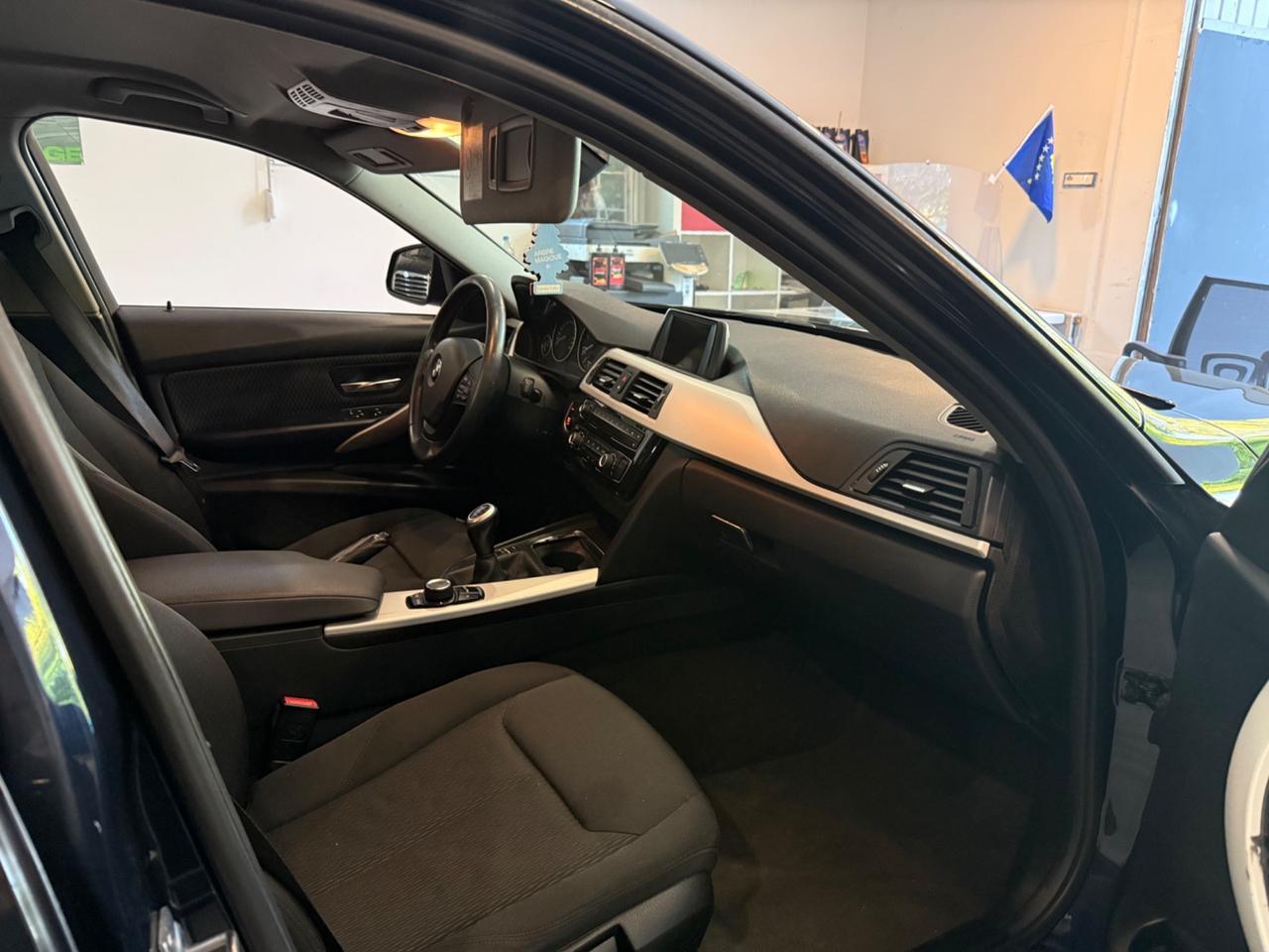 Bmw 318 2.0 Diesel anno 2017 full optional