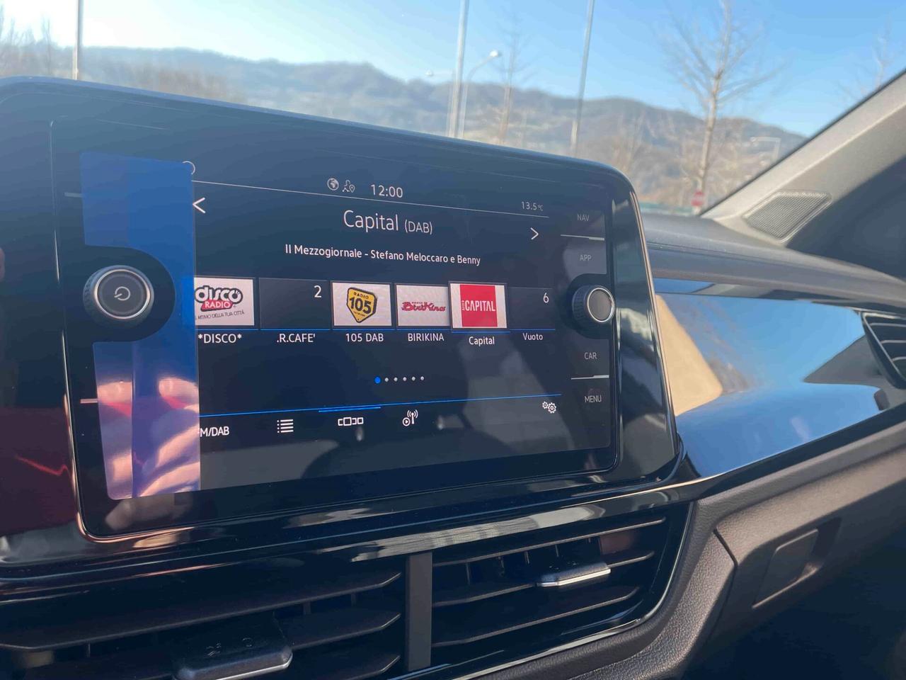 Volkswagen T-Roc 1.0 TSI 116 cv R-Line NEOPATENTATI