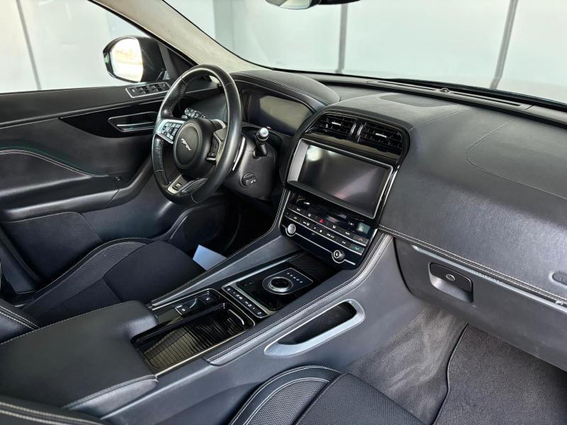 Jaguar F-Pace 2.0d i4 R-Sport awd 180cv auto my20