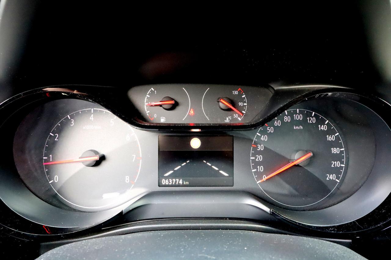 Opel CORSA 1.2 BENZINA 75 CV EDITION 5 PORTE ANCHE GUIDABILE DA NEOPATENTATI! sa Opel CORSA 1.2 BENZINA 75 CV EDITION 5 PORTE ANCHE GUIDABILE DA NEOPATENTATI!