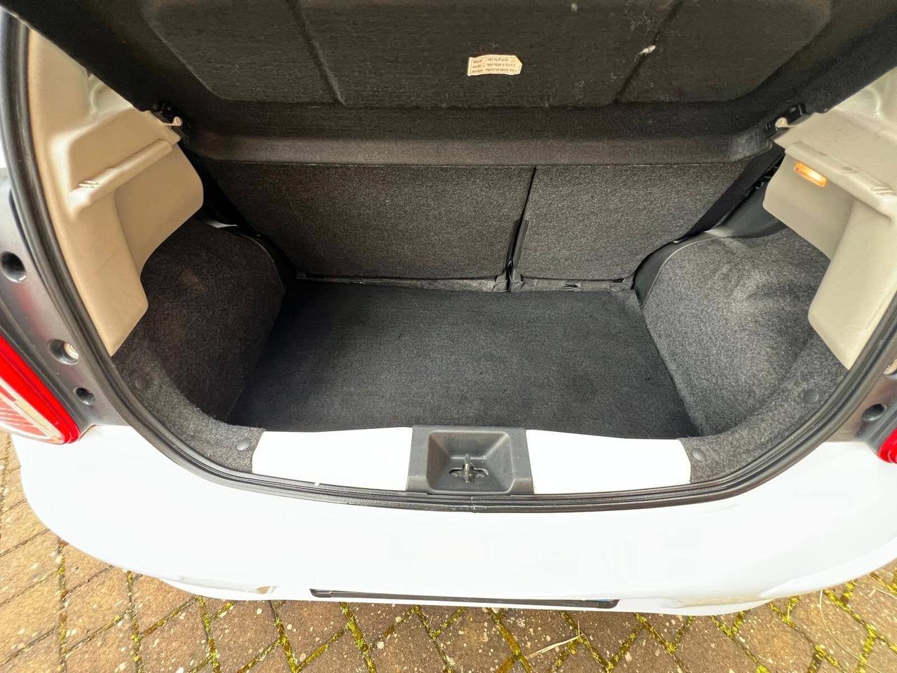 Nissan Micra 1.2 12V 5 porte Tekna