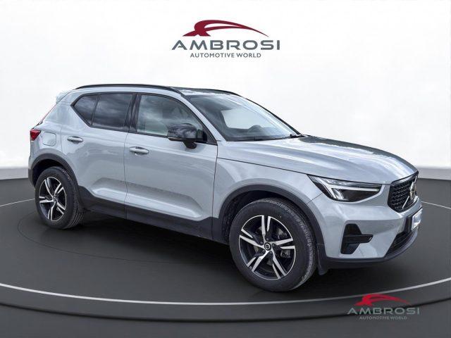 VOLVO XC40 2.0 b3 Plus Dark auto