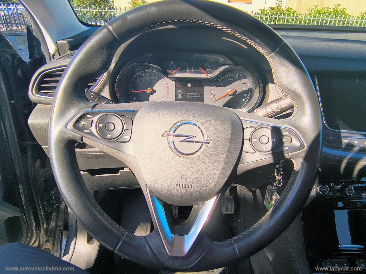 OPEL Grandland X 1.5 D Ecotec S&S Bus. Ed.