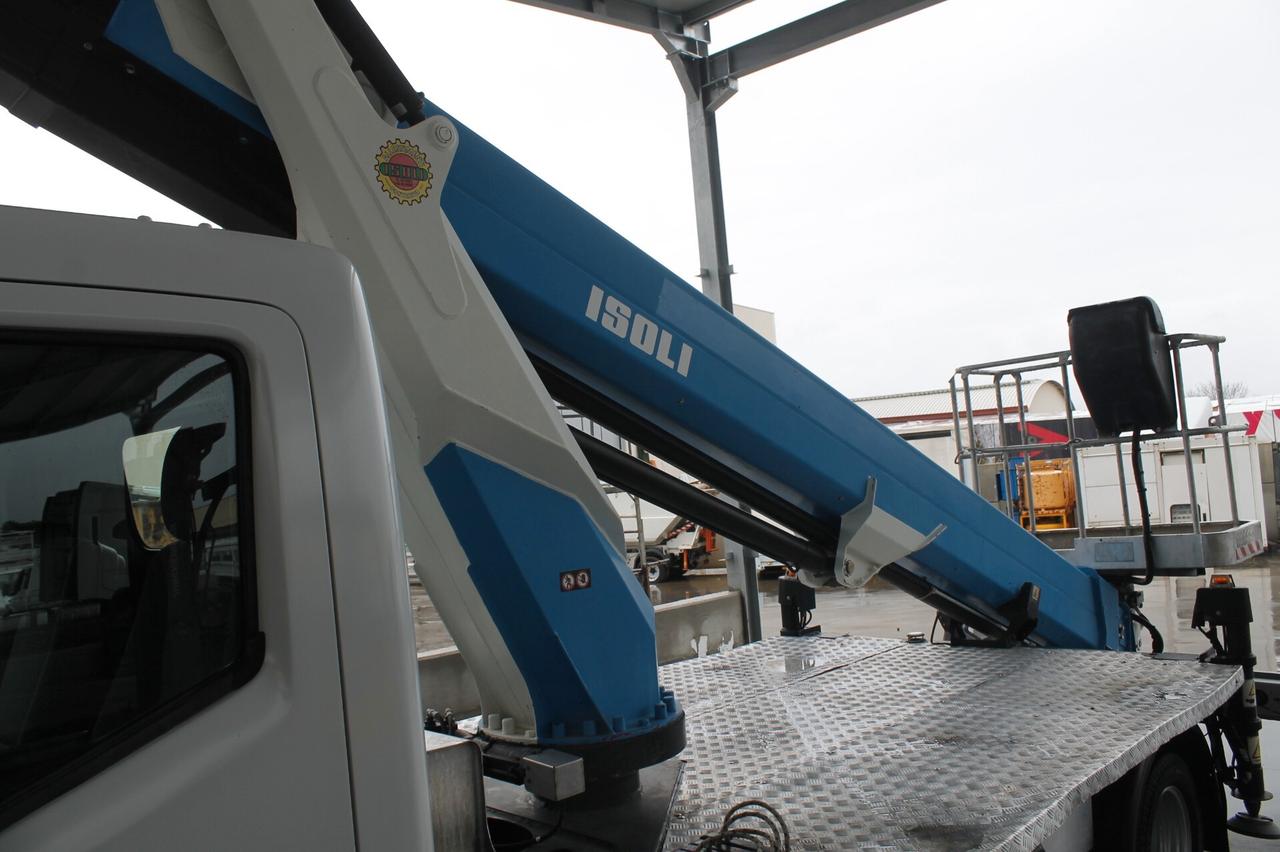 Nissan cabstar piattaforma aerea Isoli 24 metri