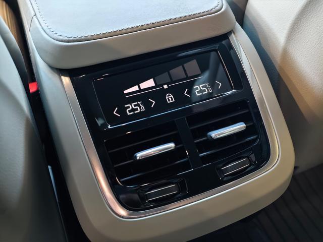 VOLVO V90 D4 AWD Geartronic Inscription FULL OPTIONAL