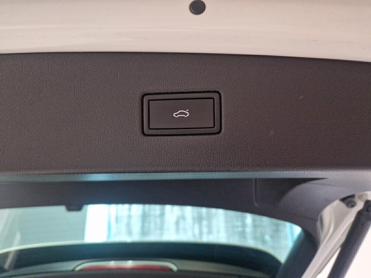 Volkswagen Tiguan 2.0 TDI 150 CV SCR DSG R-Line