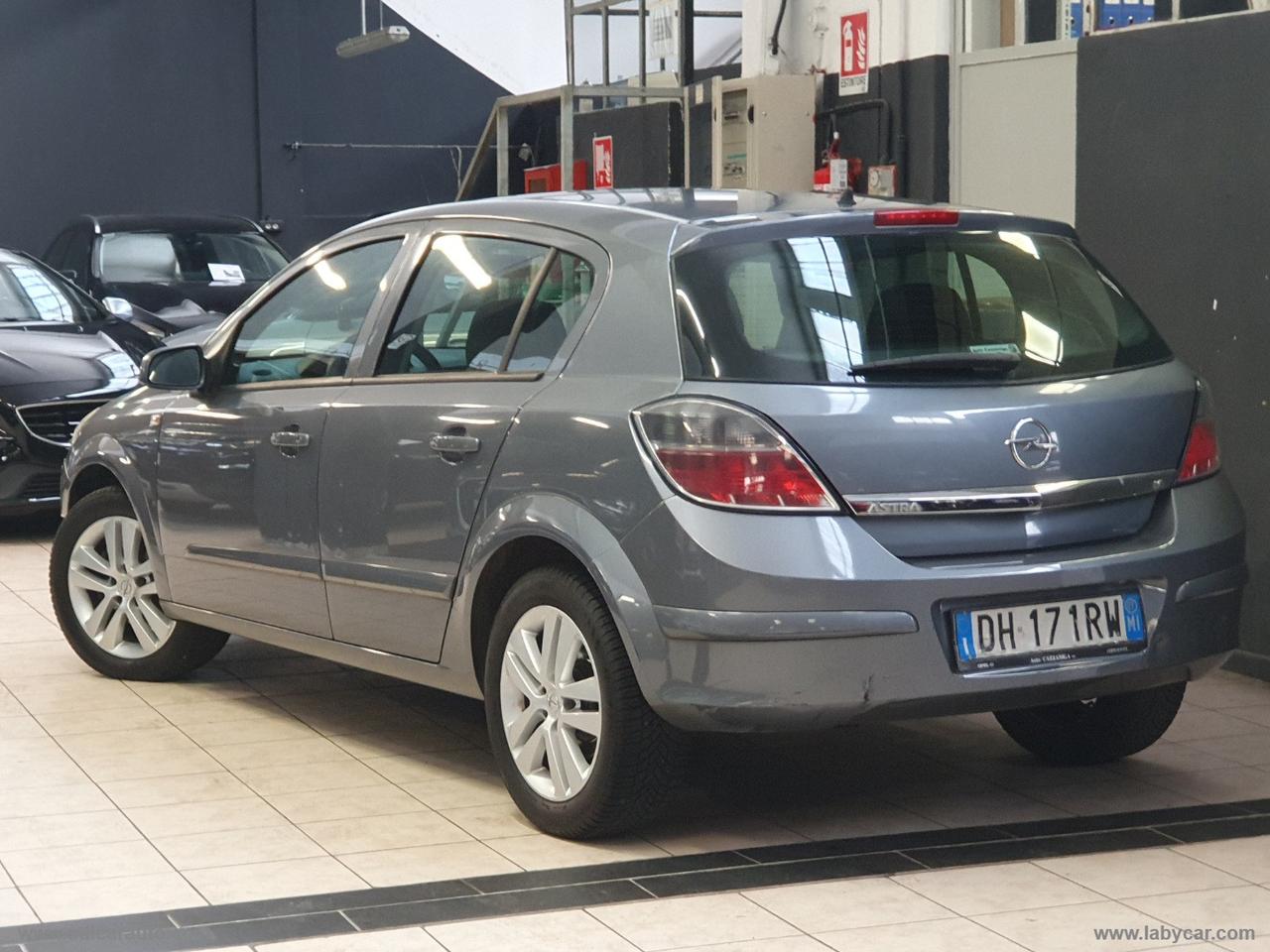 OPEL Astra 1.6 16V VVT 5p. Club