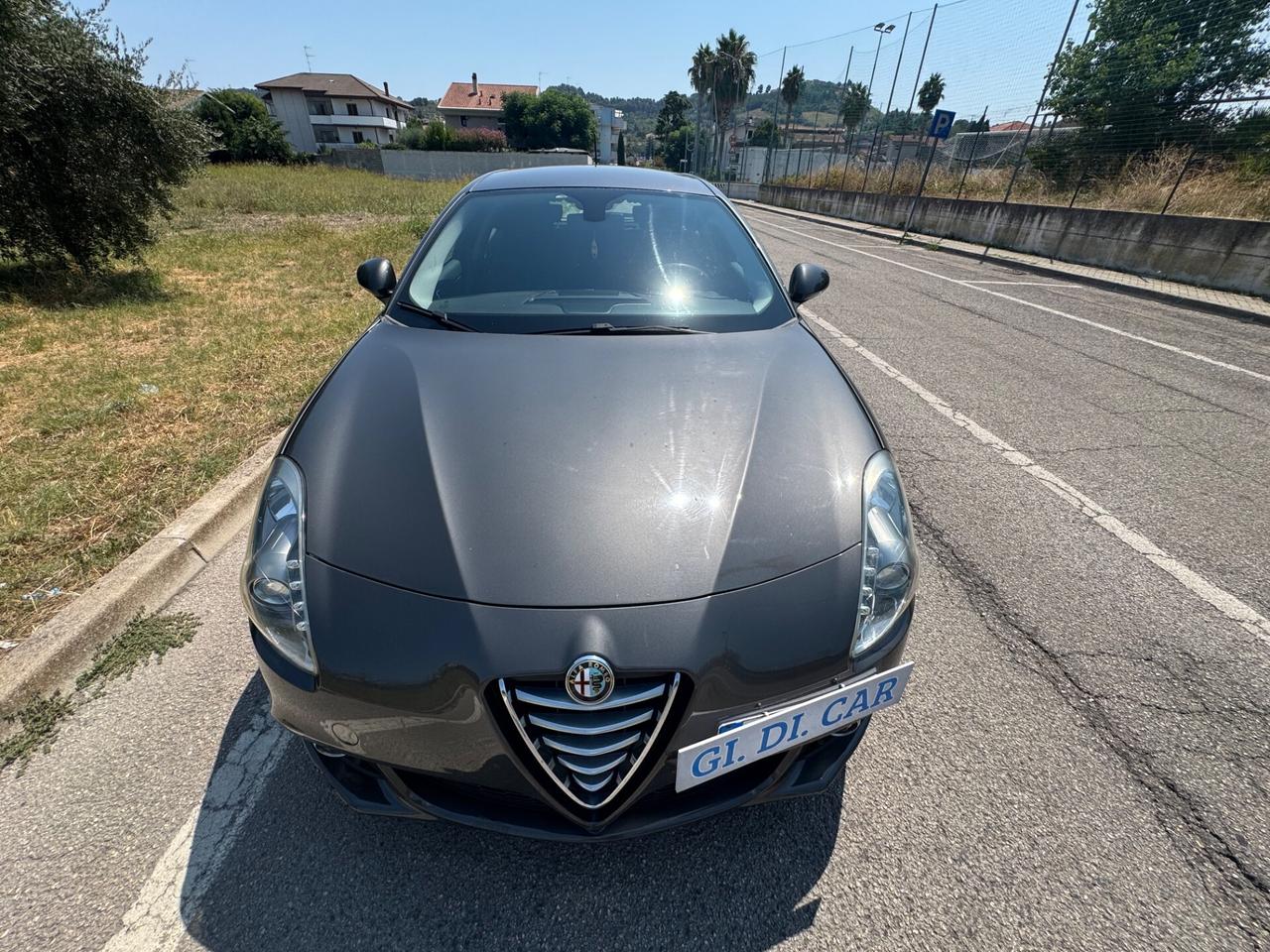 Giulietta 1.6 diesel 105 X neopatentati telefono lega impeccabile