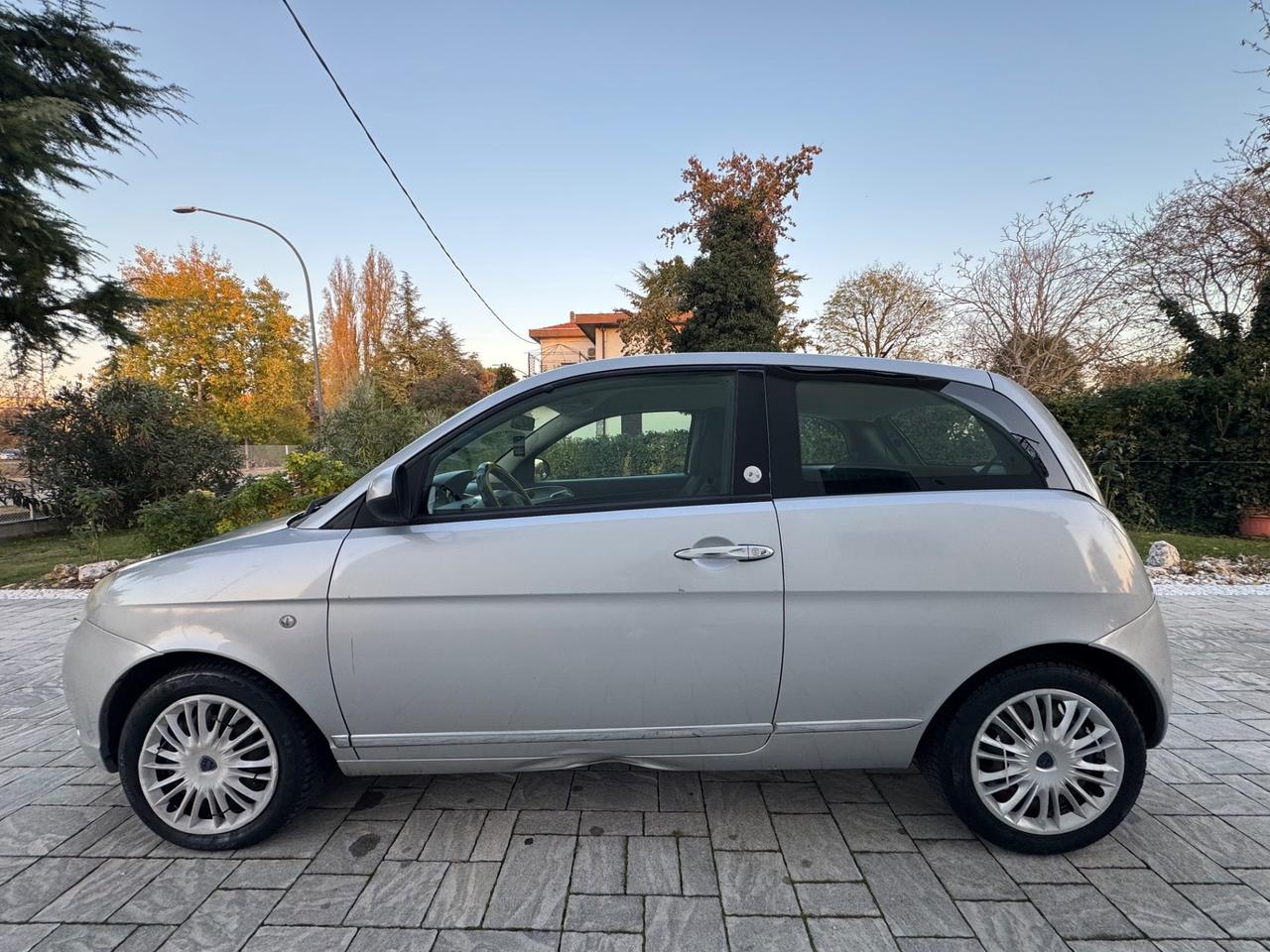 Lancia Ypsilon 1.4 Platino Ecochic GPL OK NEOPATENTATI