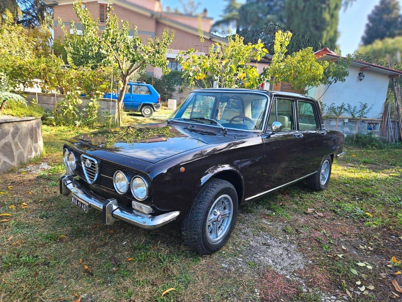 Alfa Romeo 2000 2000 Berlina – Tipo 105.12