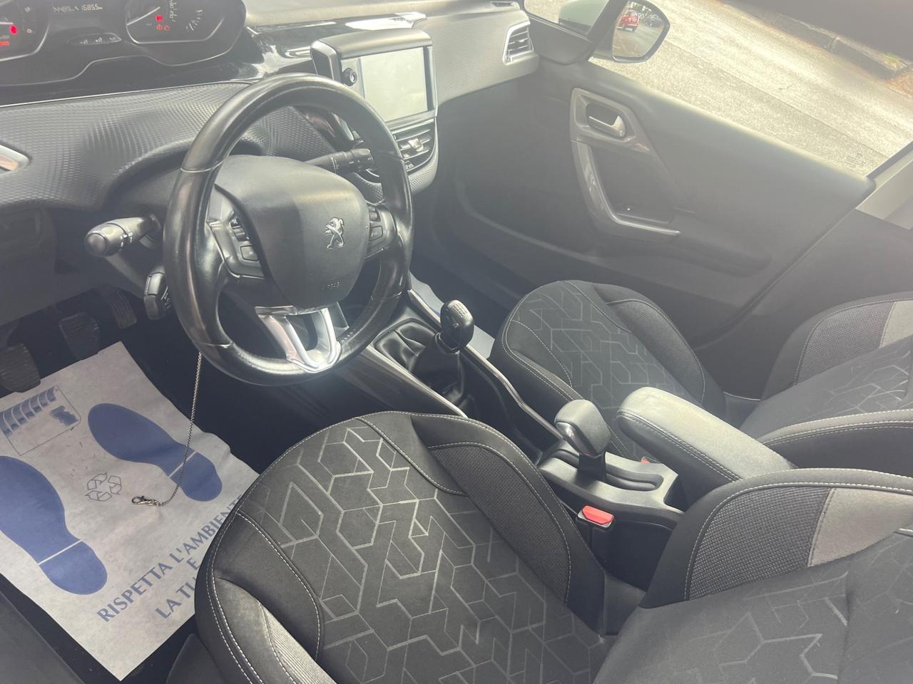 Peugeot 2008 BlueHDi 100 Allure