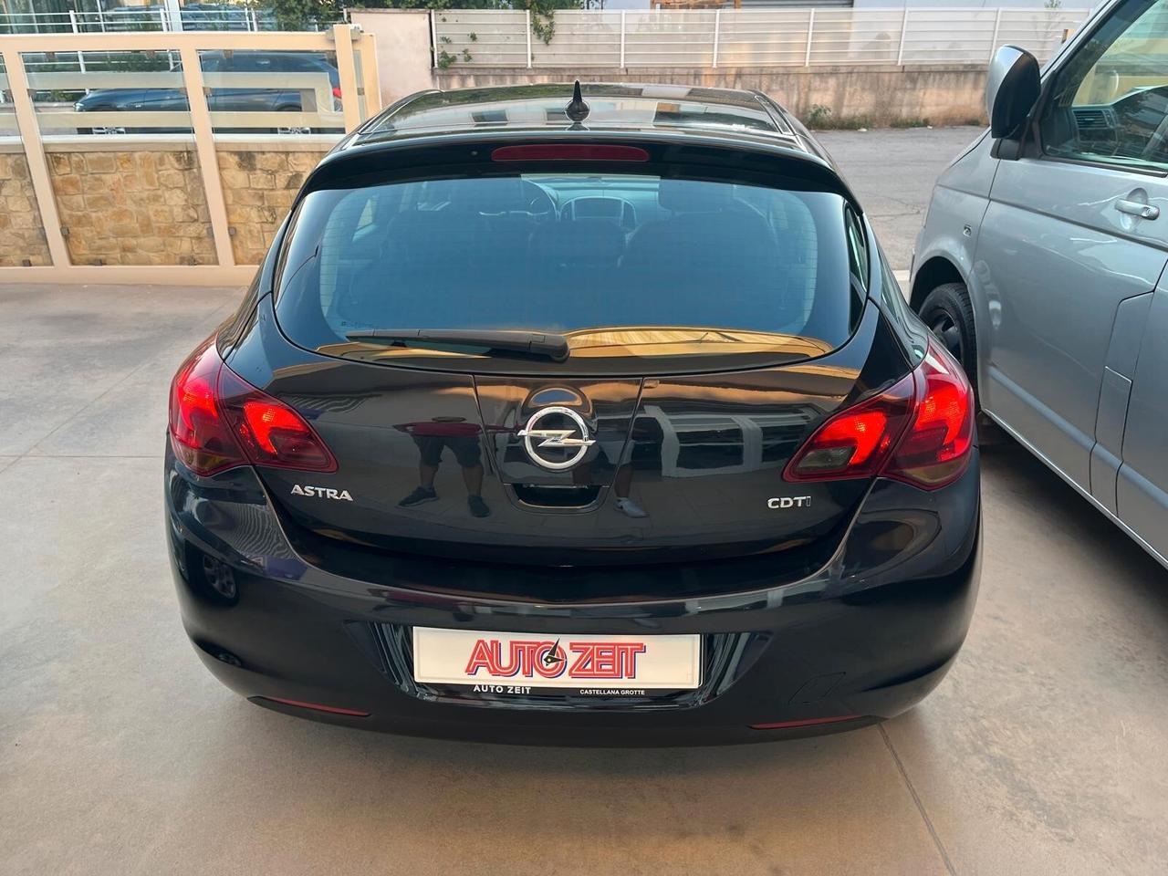 Opel Astra 1.7 CDTI 110CV 5 porte Cosmo