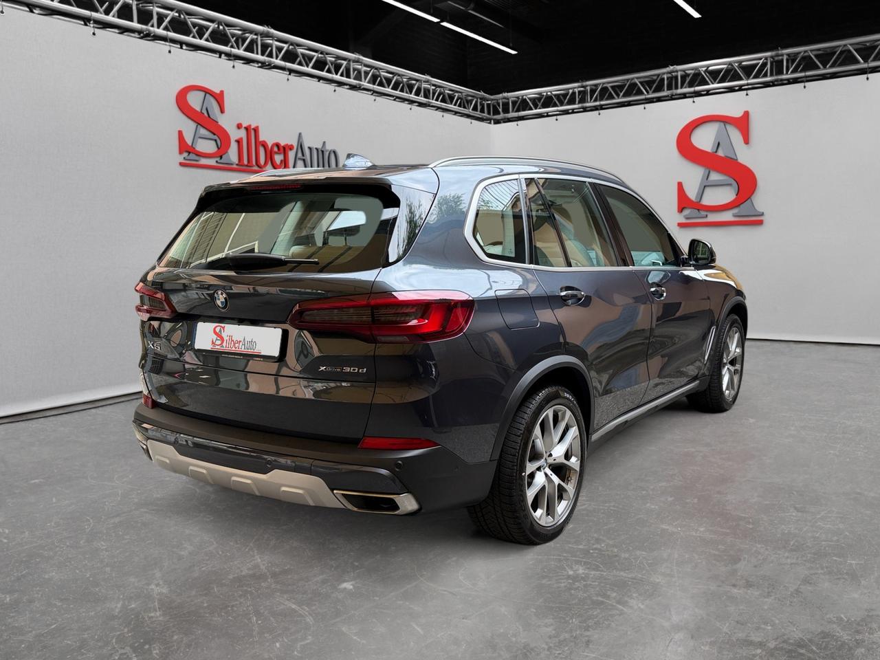 BMW X5 xdrive30d Mhev 48V 286 CV - CERCHI INLEGA 20" -