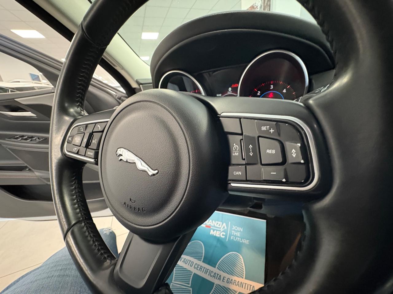 Jaguar XE Sport 2.0 TDI 180cv 2016 km 169000