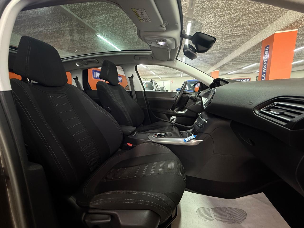 Peugeot 308 BlueHDi SW Allure Tetto Panoramico