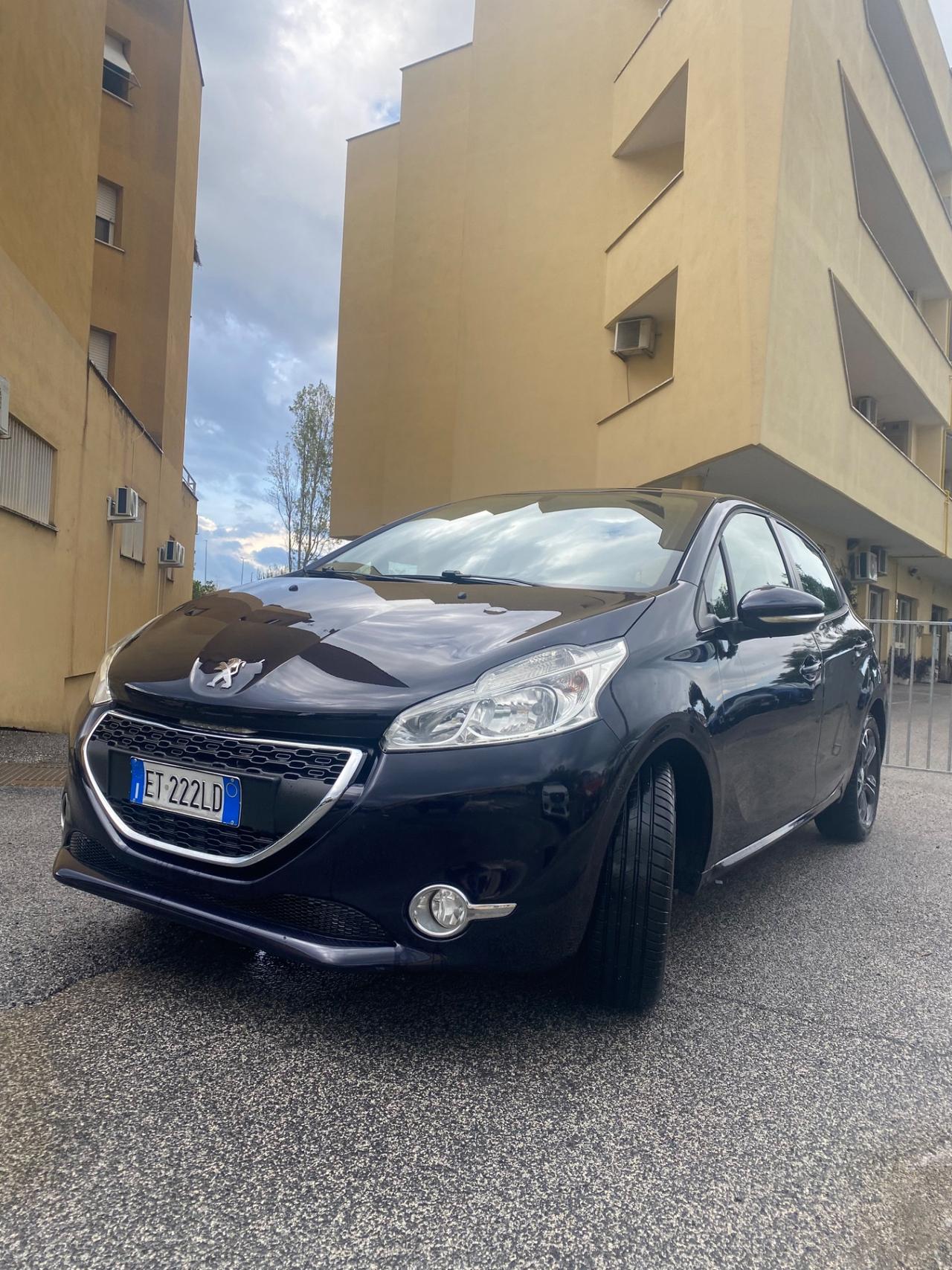 Peugeot 208 1.4 HDi UNICO PROPRIETARIO
