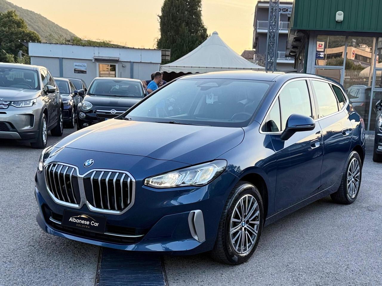 218d Active Tourer Luxury